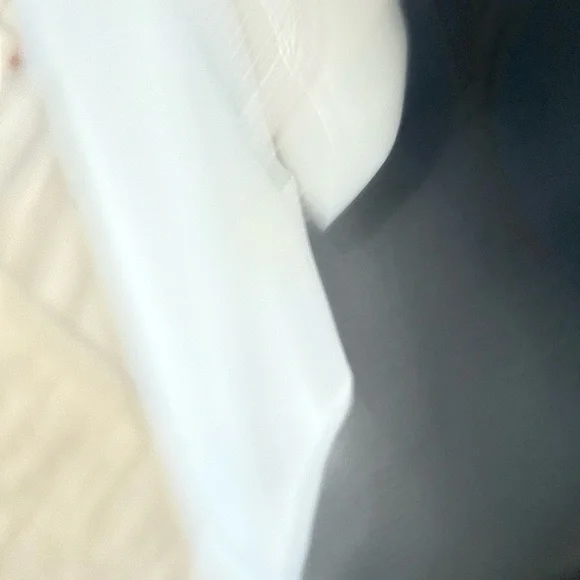 Greg Norman Collection Women’s Golf Vest - Picture 6 of 9